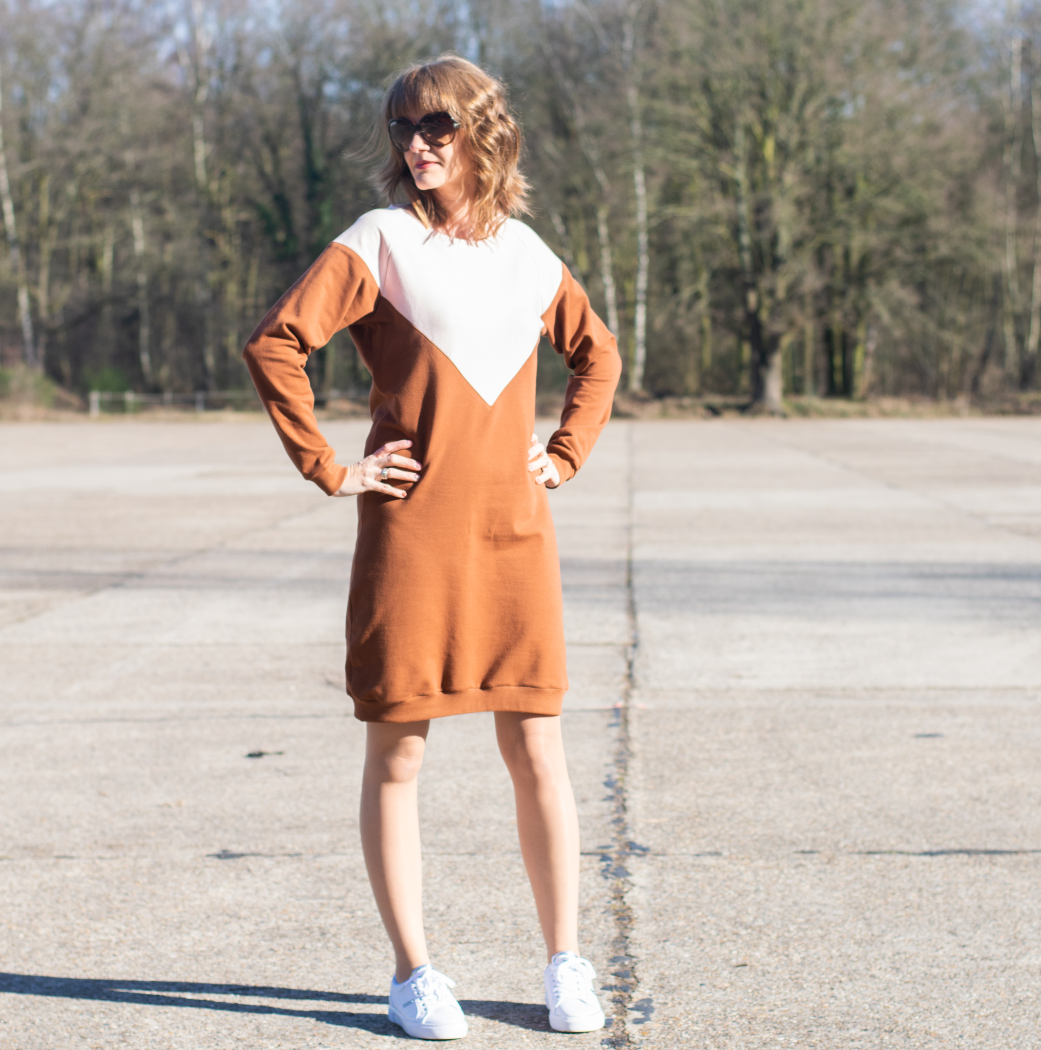 Isa sweater, dress and top for women and teens - sewing pattern