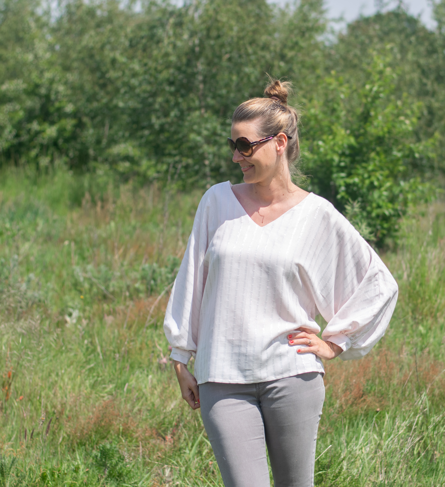 Vita blouse women and teens - sewing pattern