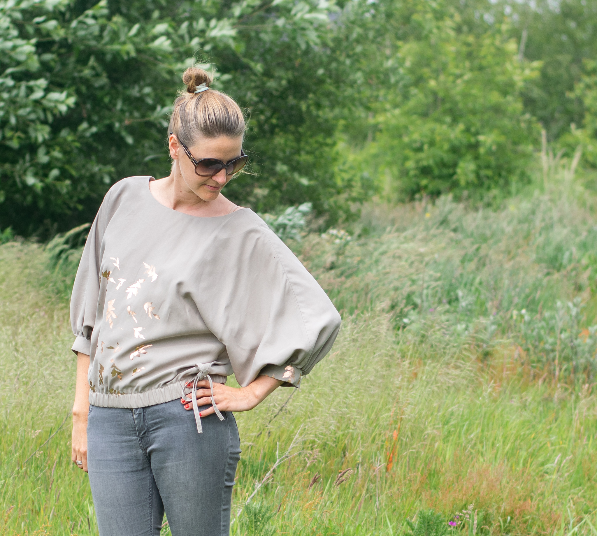 Vita blouse women and teens - sewing pattern