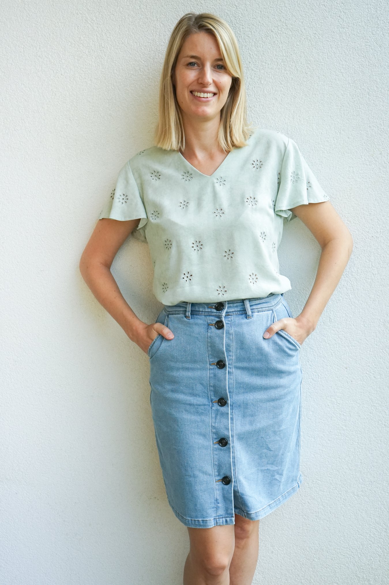 Nia top and pants for women & teens - sewing pattern