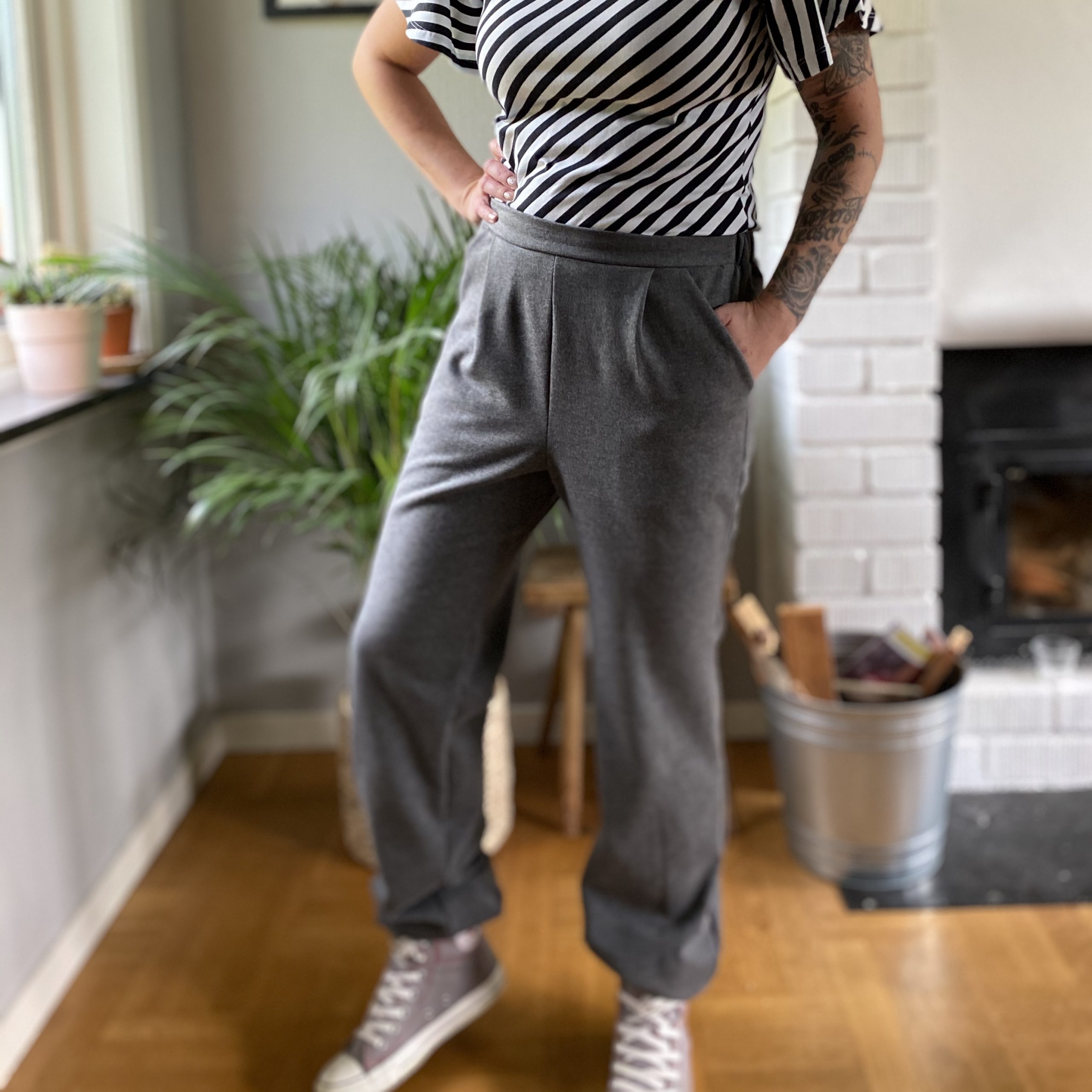 Nia top and pants for women & teens - sewing pattern