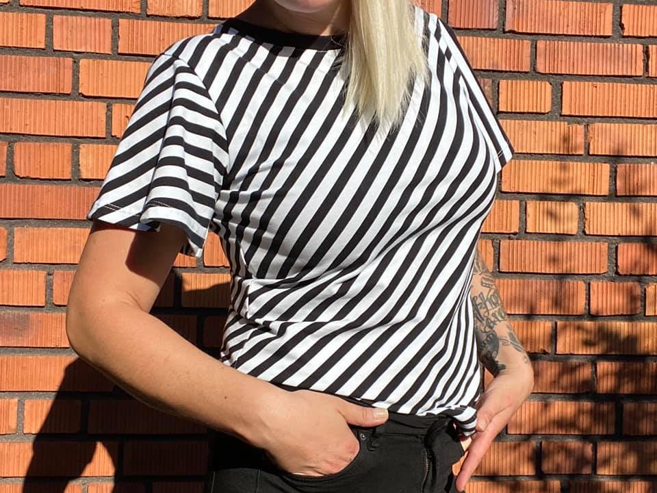 Cora shirt and skirt for women & teens - sewing pattern