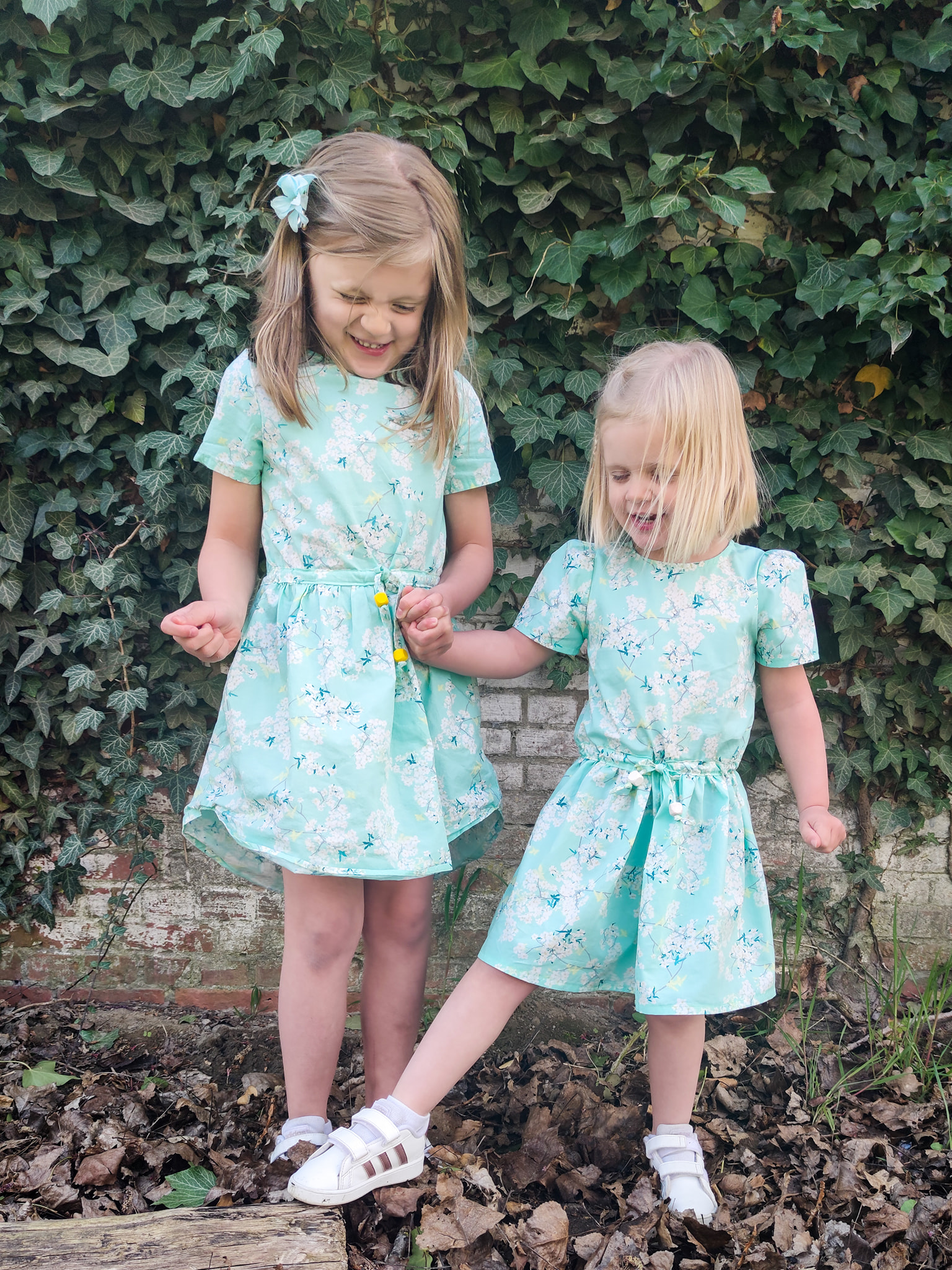 Lotus dress kids - sewing pattern