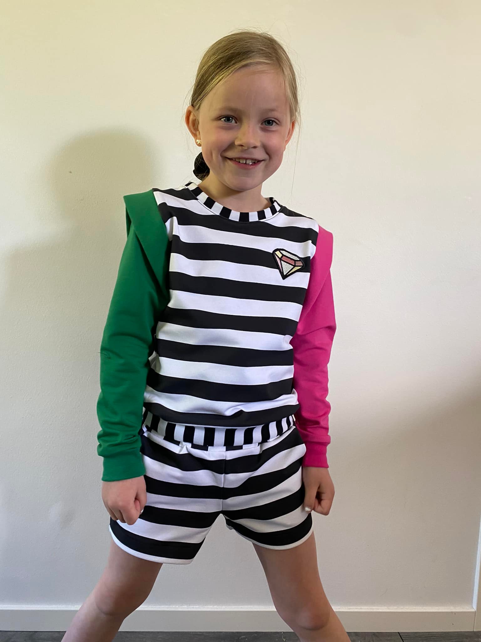 Hera sweater for kids - sewing pattern