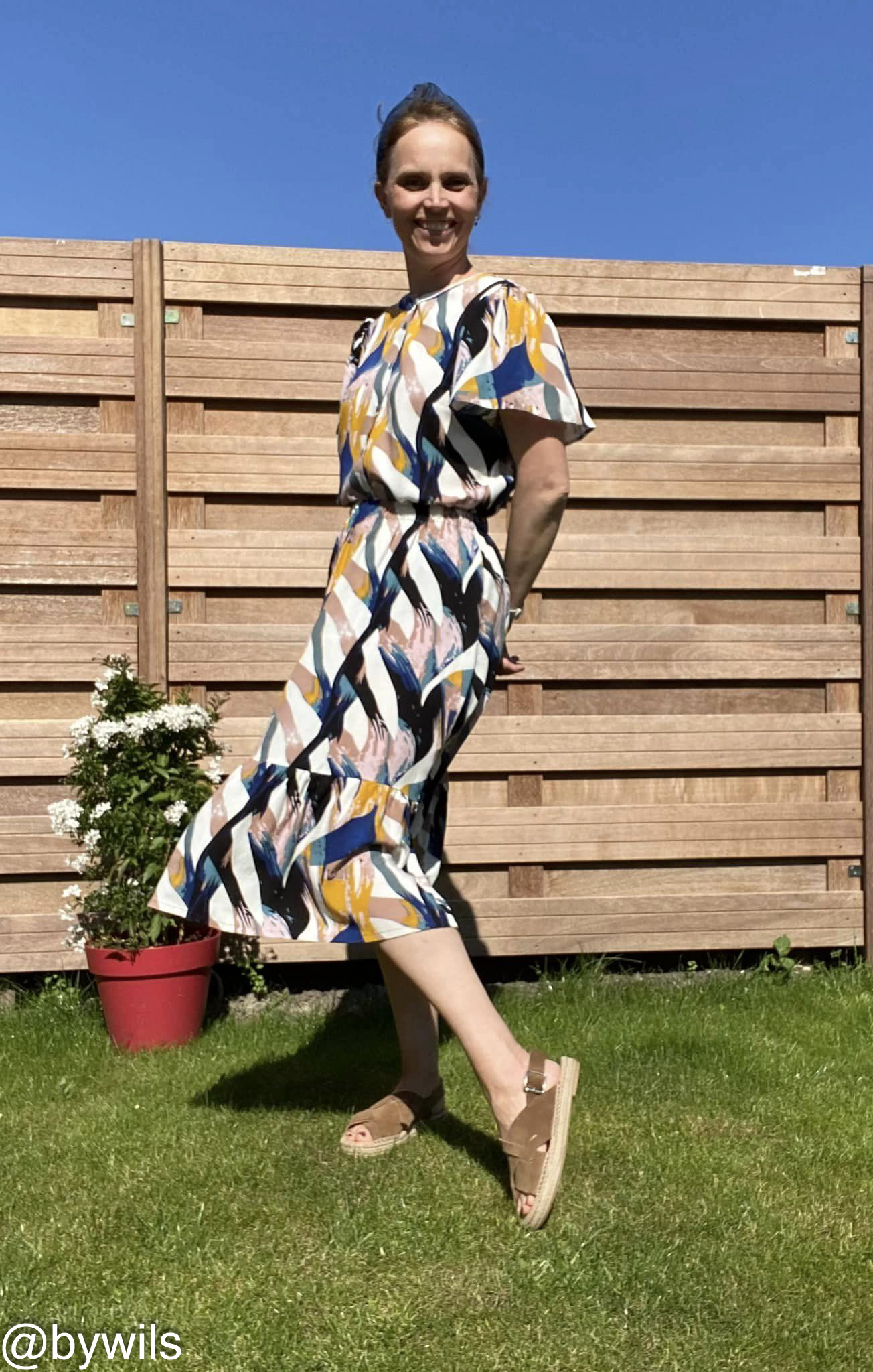 Zada shirt and dress for women and teens – PDF (ENG)