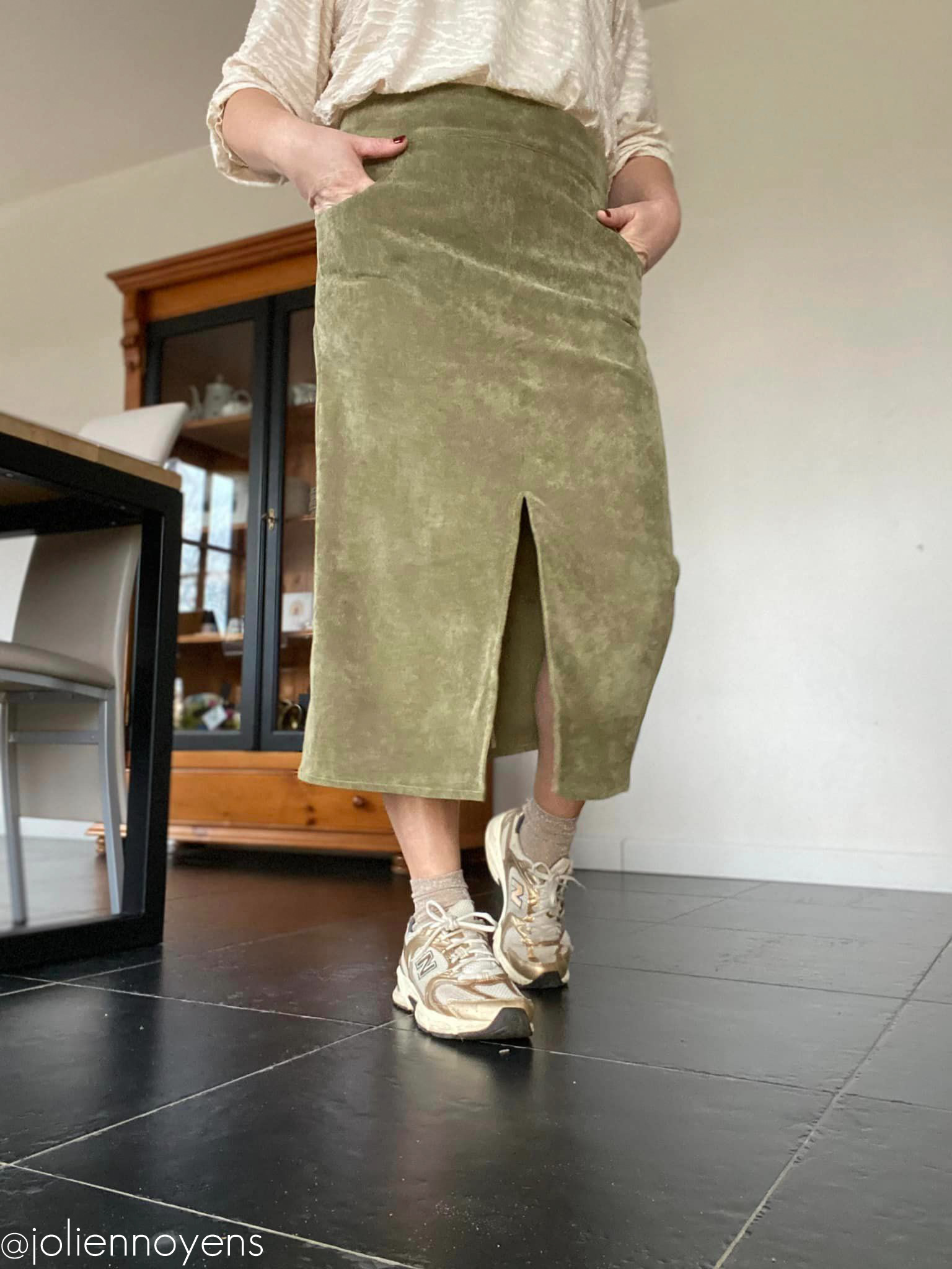 Riva skirt for women & teens - PDF (ENG)